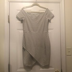 1 state large dress! Black and white stripe